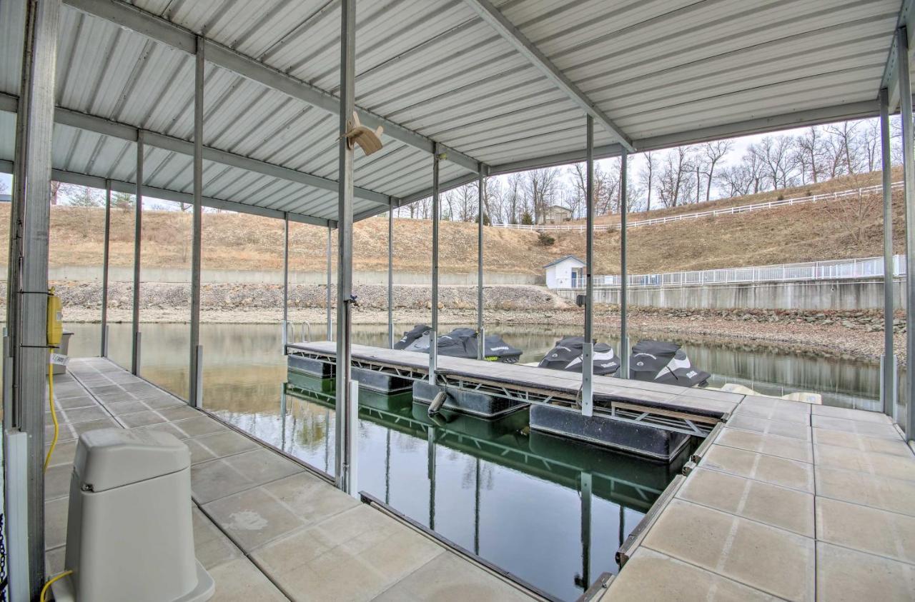 Breezy Lake Ozark Escape Dock, Slip And Pool! المظهر الخارجي الصورة